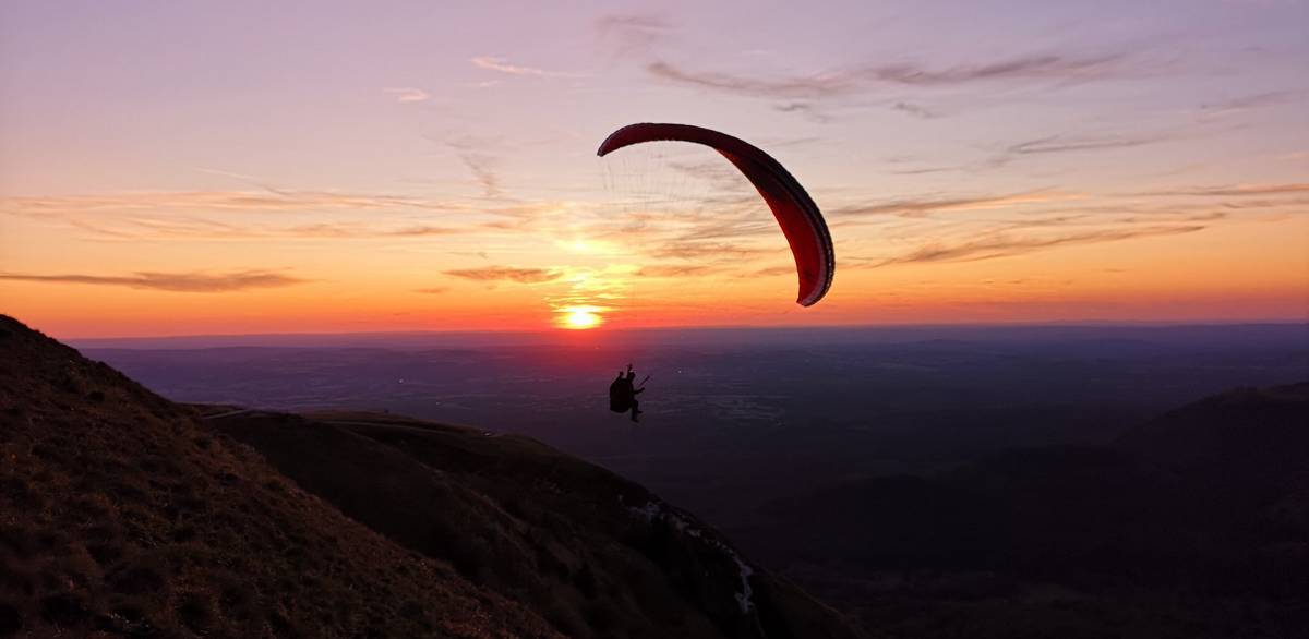 Parapente sensation couché de soleil