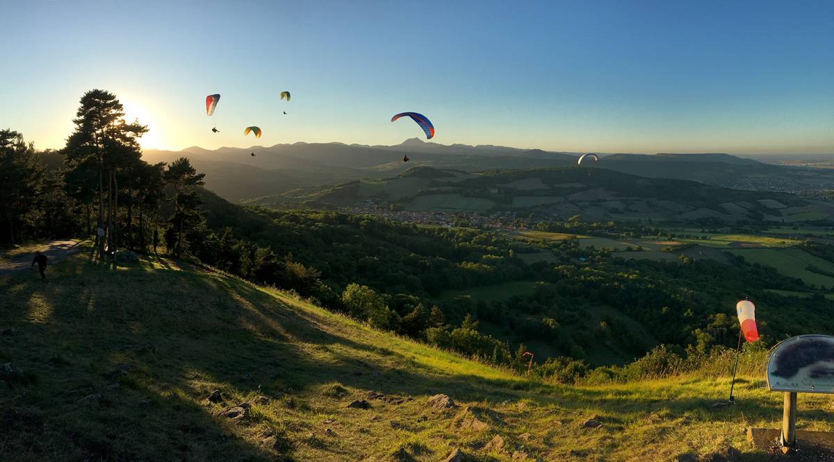 saison parapente auvergne