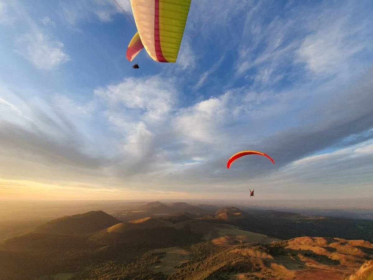 coucher de soleil parapente