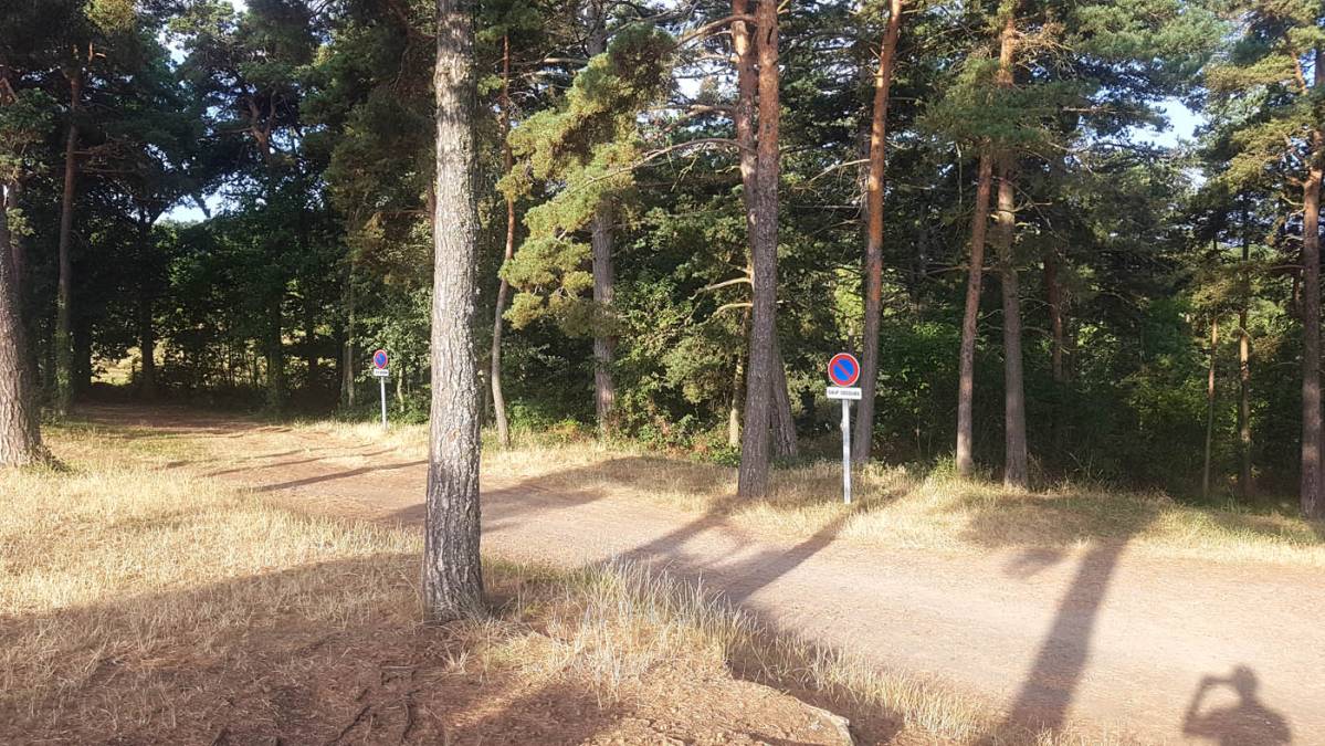 parking sommet du Puy de Saint Sandoux