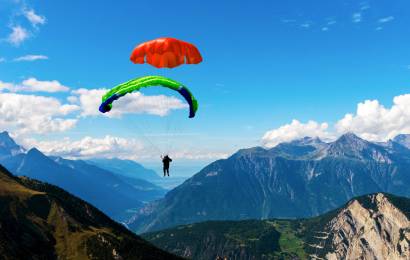 parachute de secours parapente en action